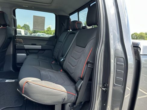 New 2025 Ford F250 Lariat w/ Lariat Ultimate Package image 33