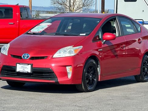 Used 2015 Toyota Prius Two FWD image 8