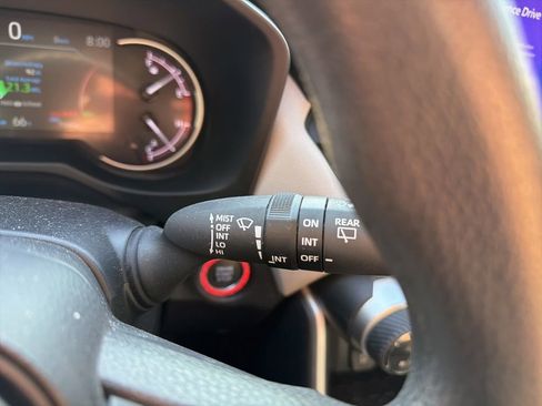 Used 2024 Toyota RAV4 XLE FWD image 14