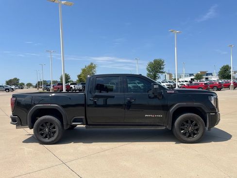 Used 2024 GMC Sierra 2500 AT4 w/ AT4 Premium Plus Package AWD/4WD image 5