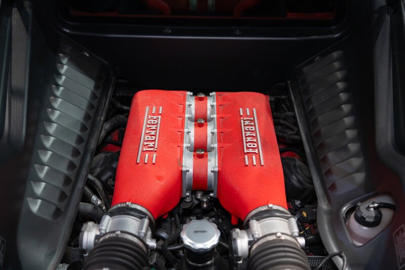 Used 2015 Ferrari 458 Italia Coupe RWD image 19