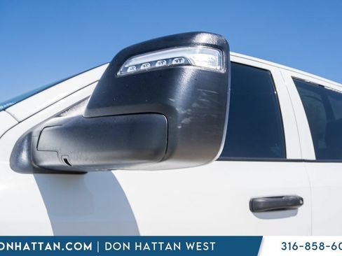 Used 2024 RAM 3500 Tradesman w/ Chrome Appearance Group AWD/4WD image 34