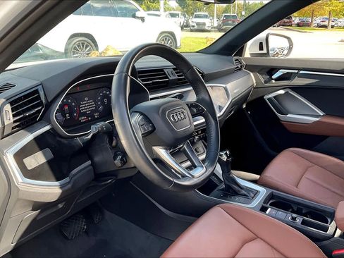 Used 2020 Audi Q3 2.0T Premium w/ Convenience Package image 15