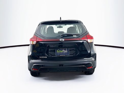 Used 2024 Nissan Kicks S FWD image 7