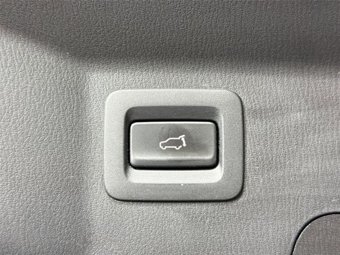 Certified 2023 MAZDA CX-9 Touring Plus AWD/4WD image 40