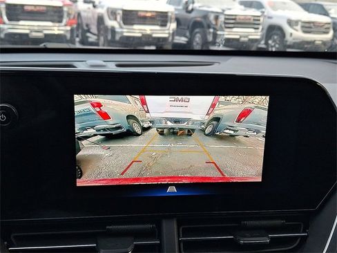 Certified 2024 Chevrolet Trax LT w/ Driver Confidence Package image 6