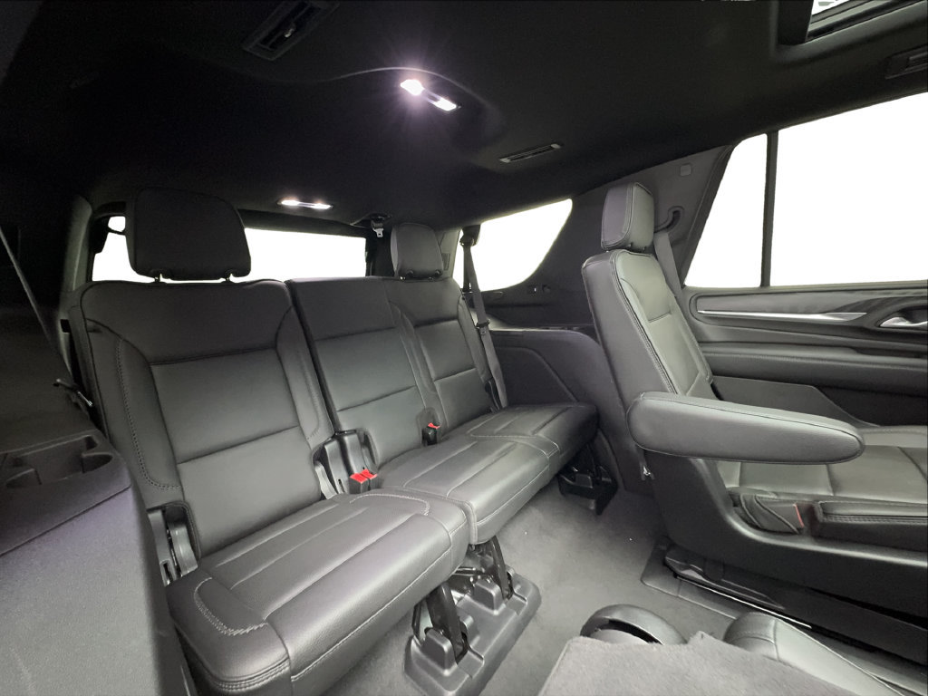 Used 2024 GMC Yukon Denali w/ Advanced Technology Package AWD/4WD image 33