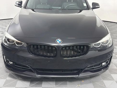 Used 2018 BMW 330i Gran Turismo xDrive AWD/4WD image 2