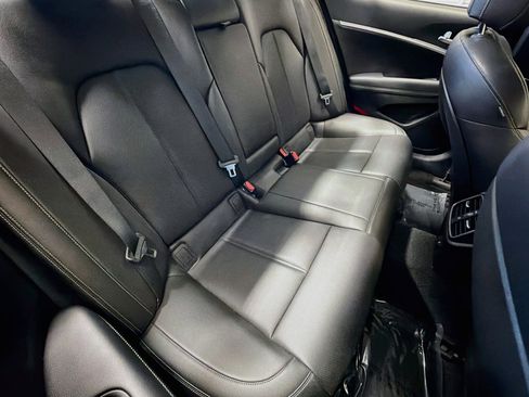 Used 2022 Genesis G70 2.0T RWD image 14