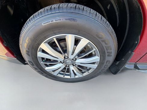 Used 2020 Nissan Pathfinder SL w/ Cargo Package image 36