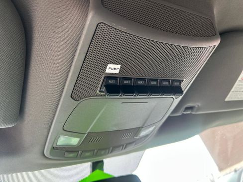 Used 2017 Ford F350 XLT w/ XLT Value Package image 13