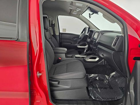 Used 2023 Nissan Frontier SV w/ Tow Package RWD image 10