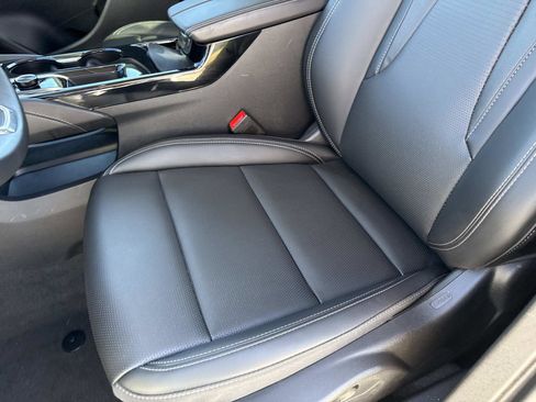 Used 2025 Buick Envision Preferred image 21