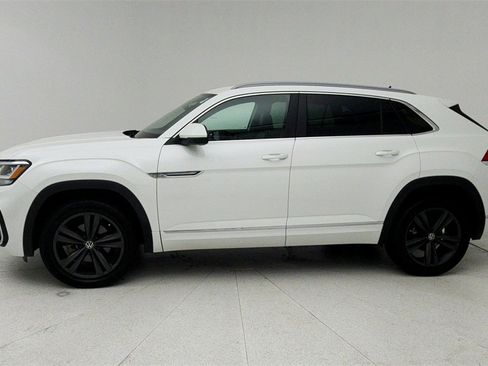 Used 2022 Volkswagen Atlas Cross Sport SEL R-Line image 2