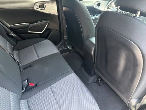 Used 2020 Kia Soul LX FWD image 13