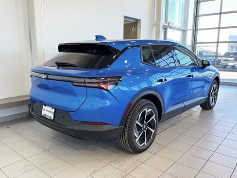 New 2026 Chevrolet Equinox EV LT image 19
