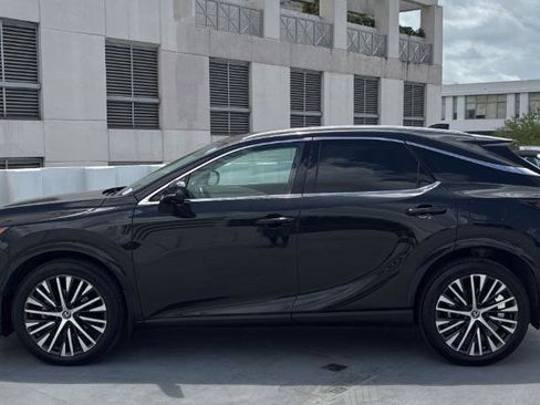 Used 2024 Lexus RX 350 Premium Plus w/ Convenience Package FWD image 3