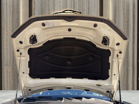 Used 2023 Audi Q8 Premium w/ Convenience Package image 16