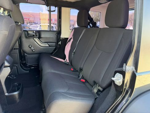 Used 2017 Jeep Wrangler Unlimited Sport image 14