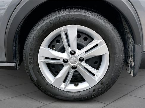 Certified 2025 Nissan Kicks Play S FWD image 10
