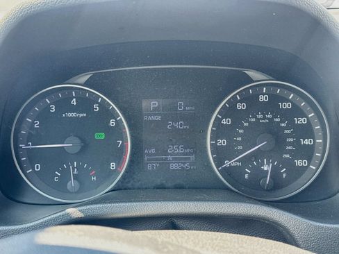 Used 2017 Hyundai Elantra SE FWD image 14