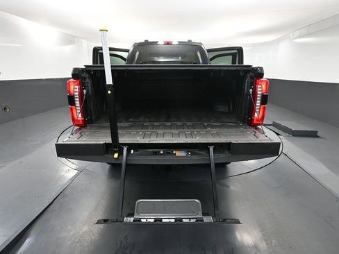 Used 2025 Ford F350 Lariat w/ Tremor Off-Road Package AWD/4WD image 39