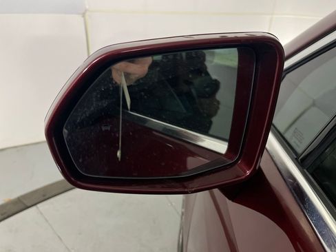 Used 2018 Cadillac XT5 Luxury image 59