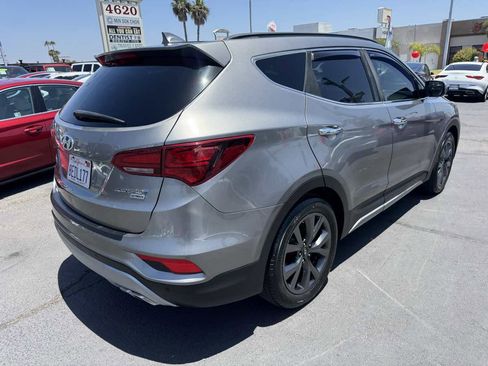 Used 2018 Hyundai Santa Fe Sport FWD image 9