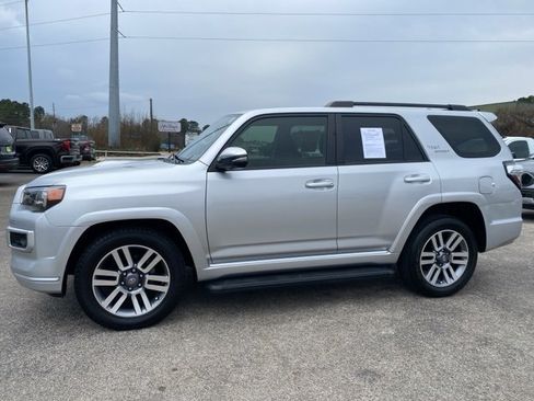 Used 2023 Toyota 4Runner TRD Sport w/ Technology Package image 2