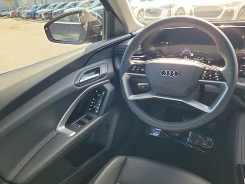 Certified 2025 Audi Q5 Premium w/ Convenience Package AWD/4WD image 13