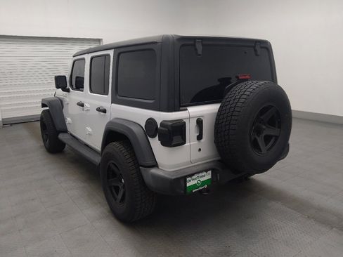 Used 2018 Jeep Wrangler Unlimited Sport S AWD/4WD image 5