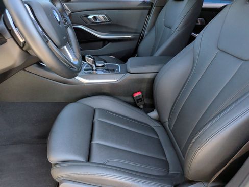 Used 2021 BMW 330i Sedan w/ Convenience Package RWD image 24