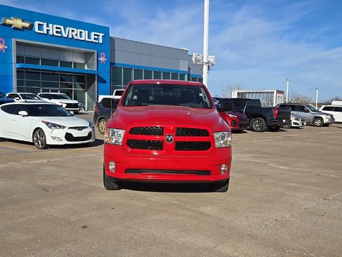 Used 2019 RAM 1500 Express image 10