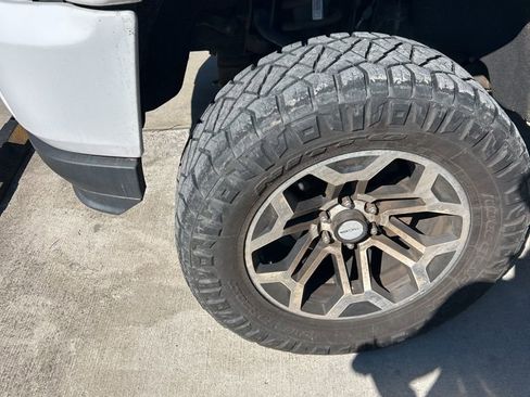 Used 2017 Chevrolet Silverado 1500 LT w/ All Star Edition image 4