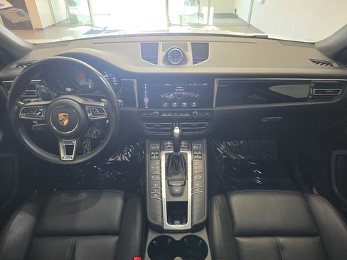 Used 2019 Porsche Macan S AWD/4WD image 10