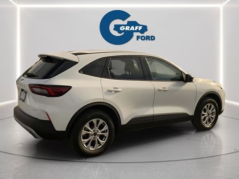 Used 2025 Ford Escape Active w/ Cold Weather Package image 6