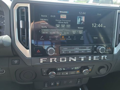 Certified 2025 Nissan Frontier SV w/ SV Convenience Package image 20