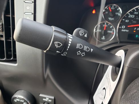 New 2025 Chevrolet Express 2500 Full-size Cargo Van w/ Driver Convenience Package image 17