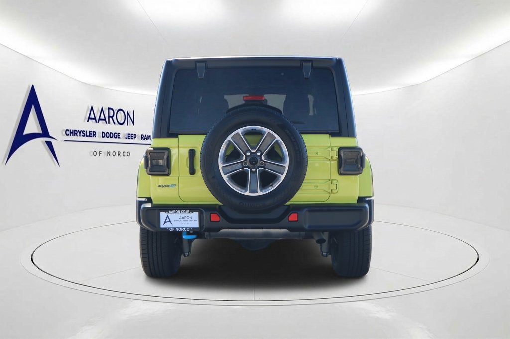 Used 2024 Jeep Wrangler Unlimited AWD/4WD image 5