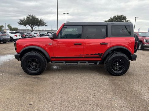 Certified 2023 Ford Bronco Wildtrak image 2