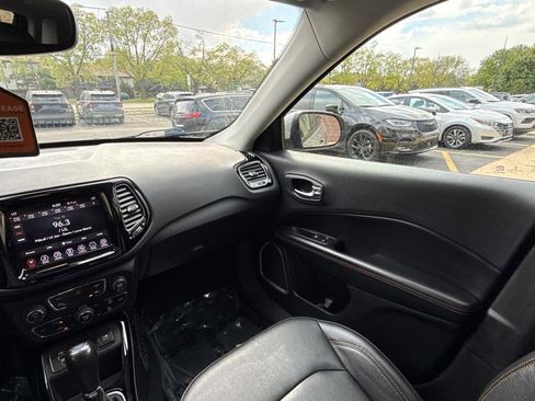 Used 2021 Jeep Compass Limited FWD image 17