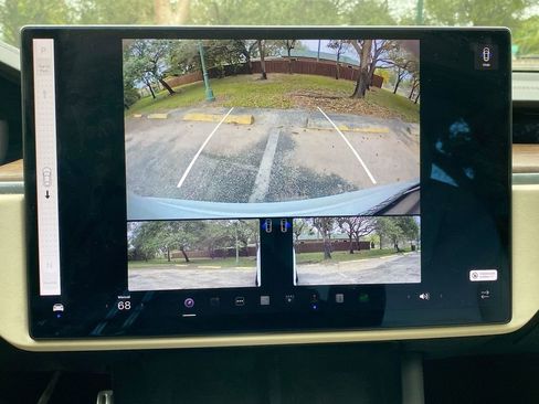 Used 2023 Tesla Model S Standard Range image 25