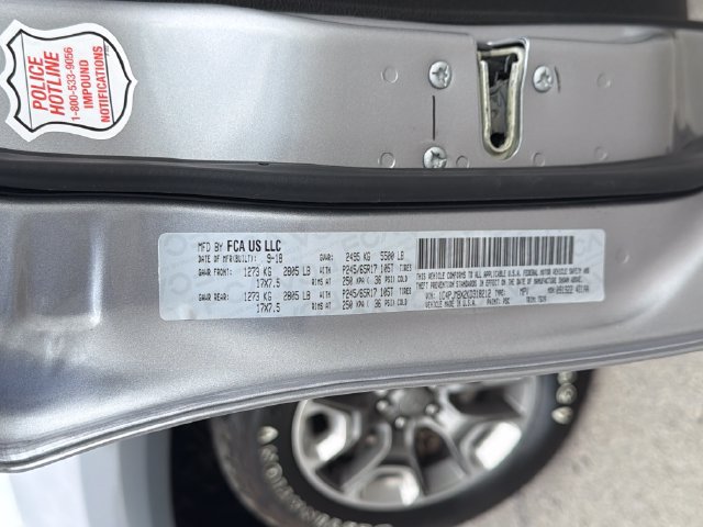 Used 2019 Jeep Cherokee Trailhawk AWD/4WD image 30