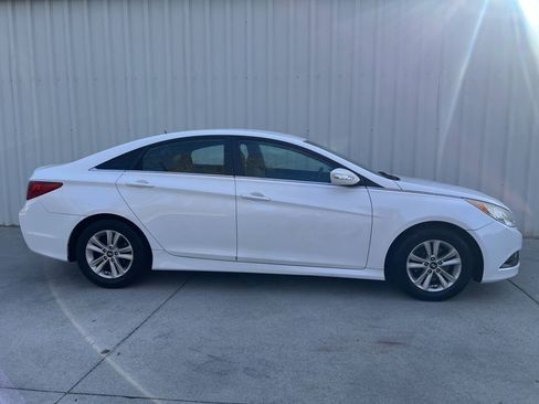 Used 2014 Hyundai Sonata GLS w/ Popular Equipment Group 2 FWD image 2