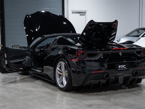 Used 2018 Ferrari 488 Spider RWD image 39