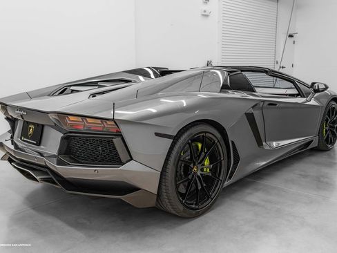 Used 2015 Lamborghini Aventador LP 700-4 AWD/4WD image 23