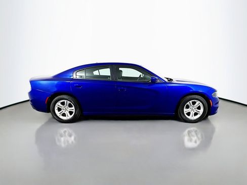 Used 2020 Dodge Charger SXT w/ Leather Interior Group RWD image 6