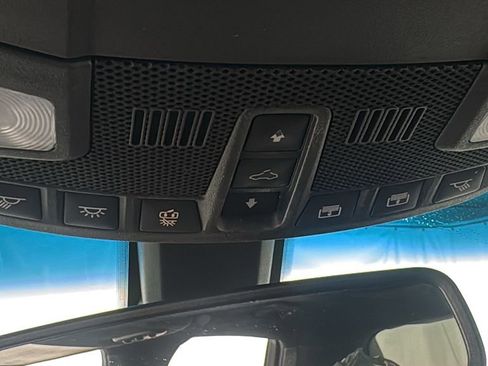 Used 2016 Lincoln MKX Reserve w/ Climate Package image 31