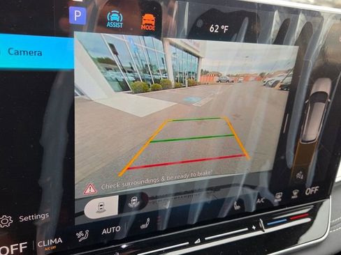 New 2026 Volkswagen Tiguan SE image 22