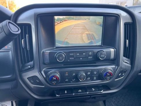 Used 2018 Chevrolet Silverado 1500 LT w/ All Star Edition image 19